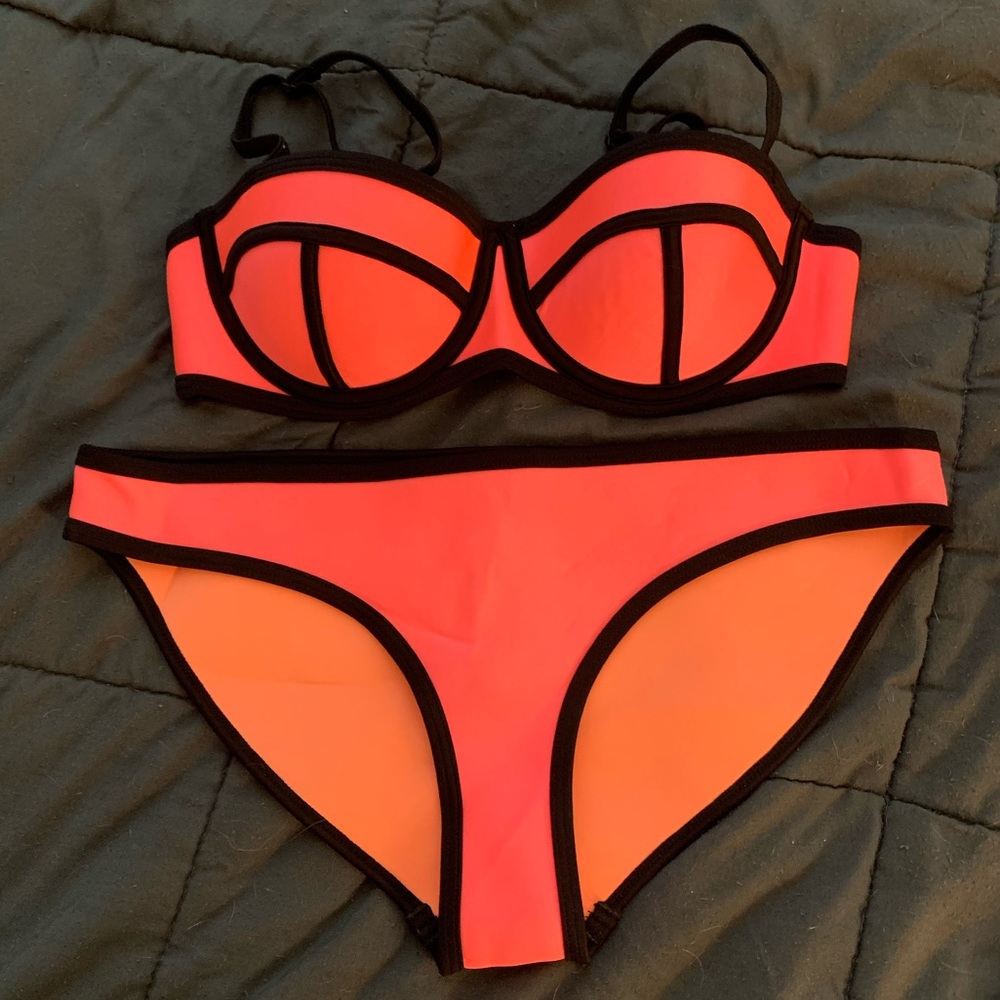 Triangl 100% neoprene Bathing suit